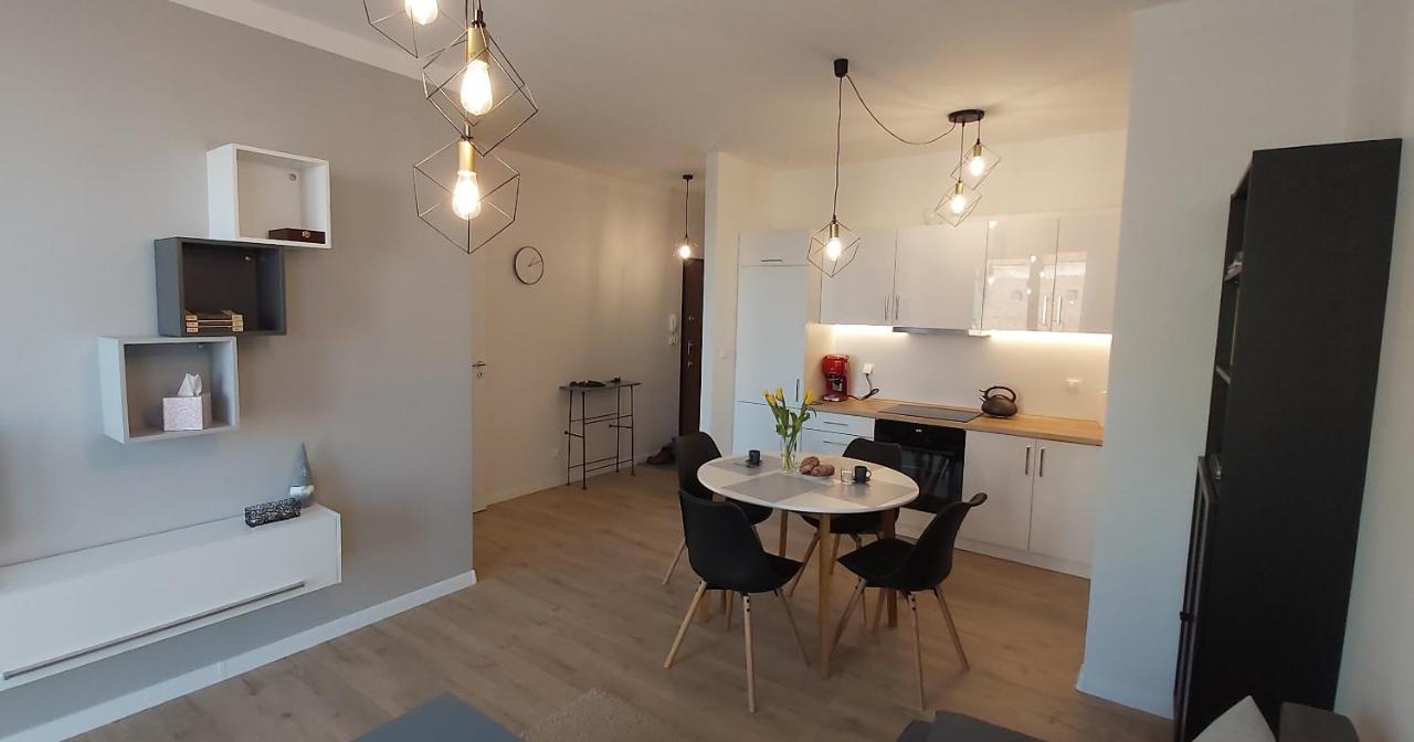 Central Apartments Ogrody 1 & Parking Gdansk Ngoại thất bức ảnh